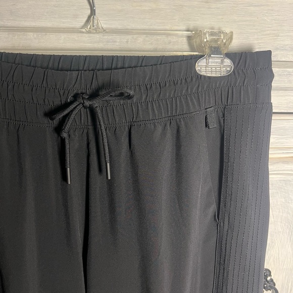 Athleta Black Avenue Wide Leg Cropped Pants Athleisure Travel Lounge - Picture 8 of 11